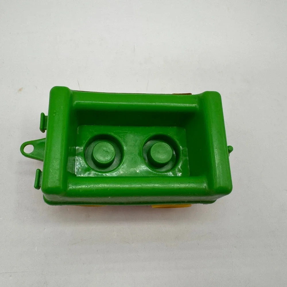 Unbranded vintage plastic